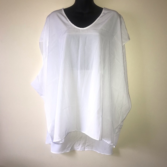 Lane Bryant Tops - Lane Bryant white sleeveless blouse 26/28 flaw